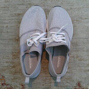New Balance Women's Sneakers Size 7.5
